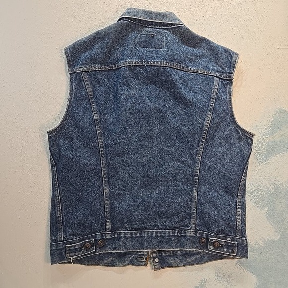 VTG 80s Levi's Men 42 Denim Trucker Vest Blue Cut Off 70506 Pockets 0216 Red Tab - Picture 2 of 12